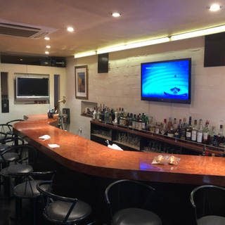 バー スタッフの画像