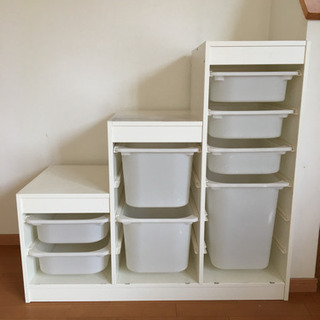 IKEA  トロファスト 「取引中」