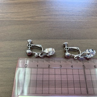 ミッキーデザインイヤリングの画像