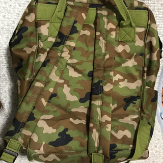 ミニオン迷彩リュックの画像