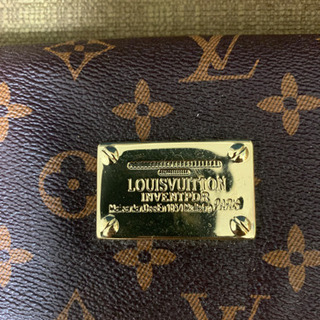 ルイヴィトンの財布 長財布 VUITTONの画像