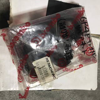 ＧＰ４Ｐブレンボレーシングキャリパーピストン新品