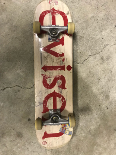 evisen スケートボード