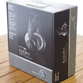 【AKG K240MK2】モニターヘッドホン セミオープン型 美...