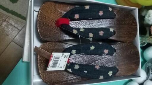 新品、未使用品★箱付き　下駄　サイズM
