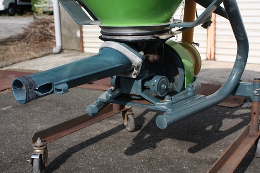 【SOLD OUT】スター農機 肥料散布機 ブロードキャスター MBC2060 フリッカー式