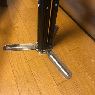 ウィッグ三脚の画像