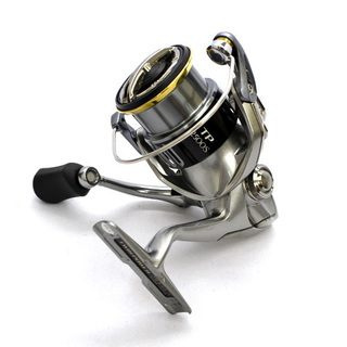 釣具　魚釣り　SHIMANO 15ツインパワー 2500HGS スピニング リール チヌ タチウオ シーバス 堤防 03368(0220301097-T)