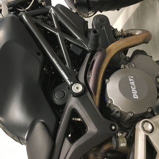 Ducati Monster 696の画像