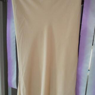 長めのスカート