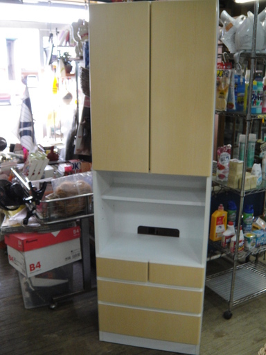 今だけチャンス！「ジモティー」見たよ～！ で3,000円引きの11,980円!２ドア　キッチンボード　フリーボード　食器棚