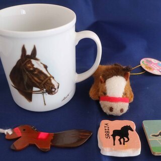 横濱増田窯　馬柄マグカップ　馬マグネット・しおり付き