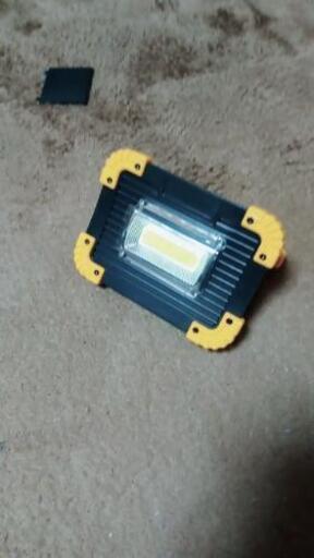 [新品] 多機能のLED作業灯 (新品リチウム別売)(単3使用可能)