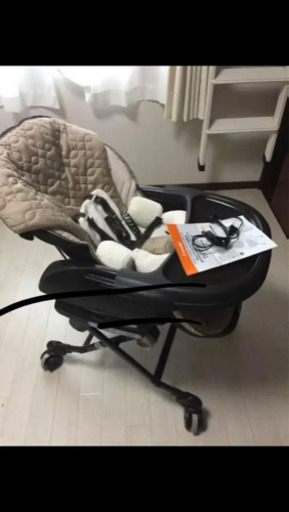 ［美品］コンビ ネムリラ オートスイング