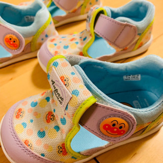 アンパンマン  メッシュのお靴  (2セット)の画像