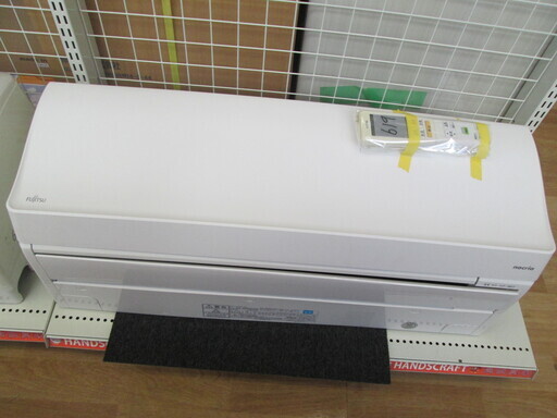 富士通　エアコン　AS-M56D2W　2014年式