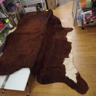 カウラグ ラグマット カーペット 本皮 牛皮 ブラウン×ホワイト...