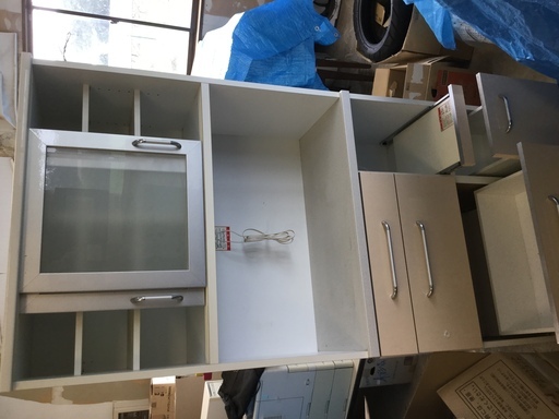 キッチンキャビネット 値引可