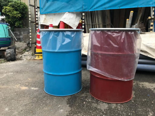 ドラム缶200Ｌ 蓋締め込みタイプ