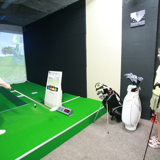 駅チカの室内ゴルフ練習場！スクール会員募集中♪の画像