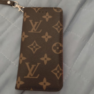 ヴィトンiPhoneケースの画像