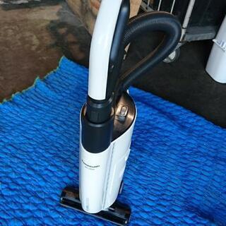 取引中 ☆Panasonicスティック掃除機2011年製☆