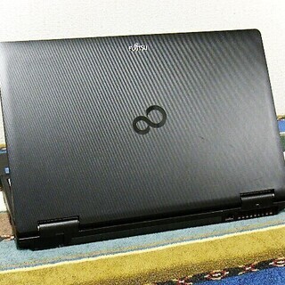 🔴15.6型/高性能🆙i5/光速☆彡新品✨SSD120GB保証付き/MS Office 2016📒✎/快適♬メモリ4GB/DVDSマルチ(コピー可)💿/HDMI📺/すぐ使えるWindows10 メディア作成ツール付💿/すぐ繋がるWi-Fi📶/テンキー付KB♪/点検整備清掃済み😊/FUJITSU LIFEBOOKの画像