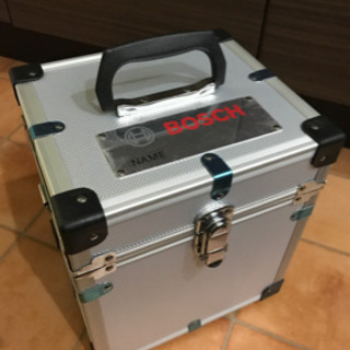 ボッシュ社 レーザー墨出し機の画像