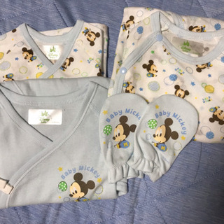 新品未使用 ディズニーベビーのコンビ肌着とカバーオールのセット