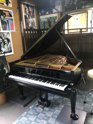 K KAWAI  グランドピアノ