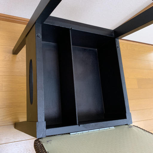 ドレッサーのイス