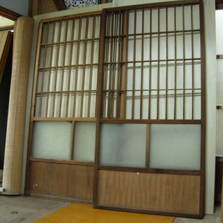 レトロな障子