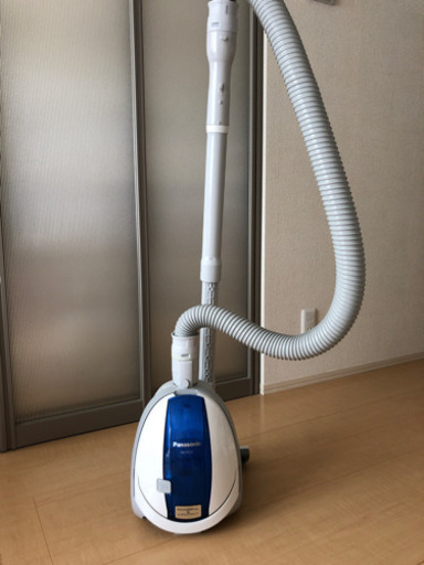 Panasonicの紙パック式掃除機