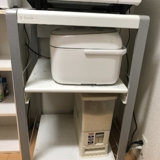 電子レンジテーブル台の画像