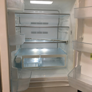 2013年製 TOSHIBA 東芝 VEGETA 556Lフレンチドア冷蔵庫 ガラス扉 GR-56FXV