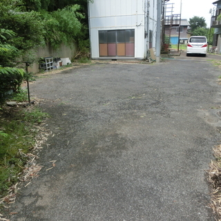 家賃１か月19,000円●一軒家とプレハブと駐車場5～6台可●現状貸し - 成田市