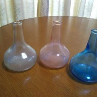 ガラスの器 スライムみたいなかたち