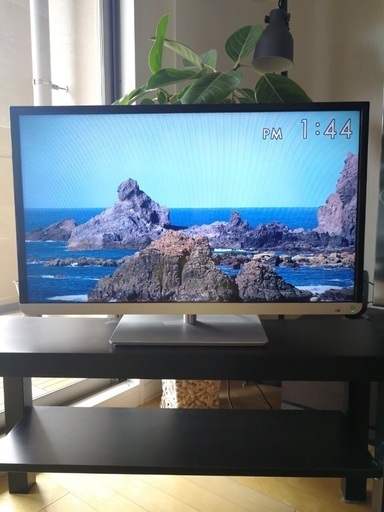 テレビ 32型 東芝REGZA 2014年製 テレビ台付き