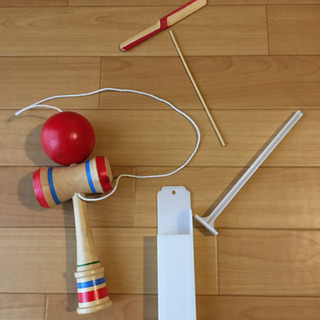 けん玉、竹とんぼ、ところてん突の画像