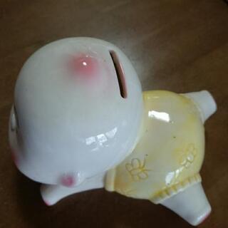 貯金箱の画像