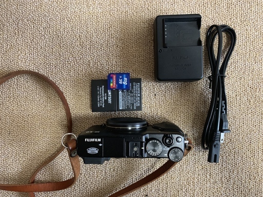 Fuji XE-2 ボディ ミラーレスカメラ