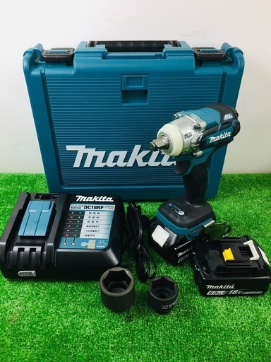マキタ(Makita) 充電式インパクトレンチ 18V 6Ah バッテリ2本・充電器・ケース付 バッテリー充電回数1回と2回 美品 T
