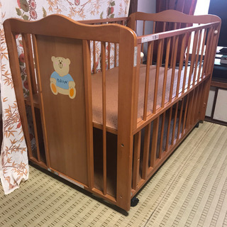 ｟商談中｠❁格安❁カトージ  ベビーベッド  BRUINの画像