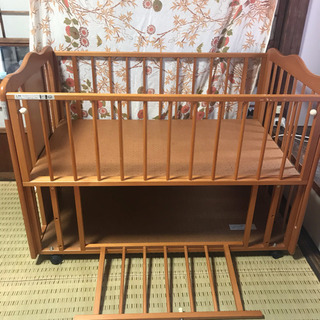 ｟商談中｠❁格安❁カトージ  ベビーベッド  BRUINの画像