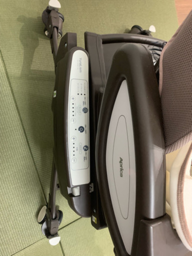 取引中>アップリカ ユラリズム 電動ハイローチェア