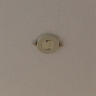 レール式照明の画像