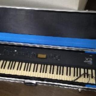 取引中です　KORG  X2 　ハードケース付