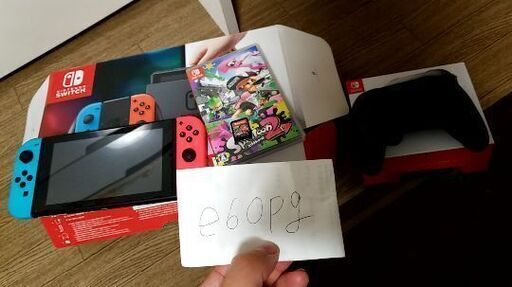 ニンテンドースイッチ 本体とプロコンとスプラトゥーン2セット