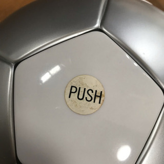 サッカーボール型 冷温庫の画像