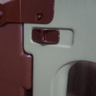 値下げしました！ベビーゲート 日本育児 おくだけドアーズ Lサイズの画像
